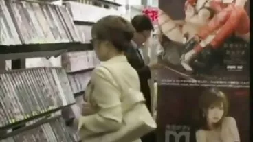 לרמאית ג'יה פייג' בחורות ערמות יש שלל למות בשבילו!