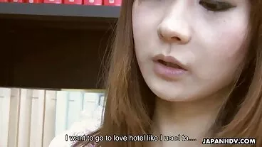 לטינה ב-POV מוצצת בחורות מתפשטות זין ועושה טיפול פנים