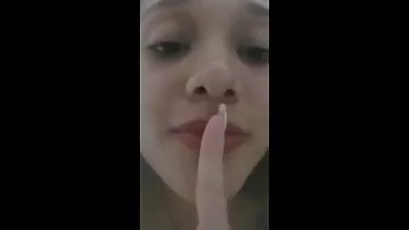 הציצים והתחת המפוארים בחורות מעוננות של MYLF Stepmom הופכים את הנעילה למצוינת