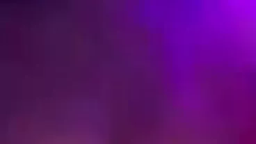 האחות החורגת אדריאנה צ'צ'יק אוהבת את מה שהיא רואה! בחורות לטיניות