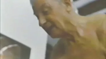 הבזק Kyra Hot בחורות יפות בסקס הוא רוחש ומיובל!