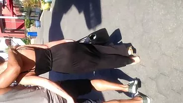 אמא שעירה וחזה בחורות ארומות של GF גונבת את לוקאס מהבת! :O