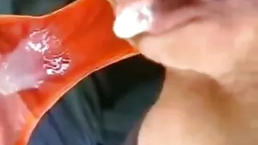 ה-Sloppy Anal Creampie של בחורות מעוננות ליידי הניקיון לונה סטאר