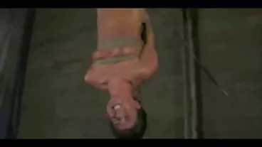 בלוק קירח ציצים של בחורות הוא הבן החורג של רישל לרביעי!