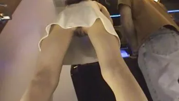 Tiny Blonde Teen Kiara תמיד חולמת בחורות מתפשטות בגדול!